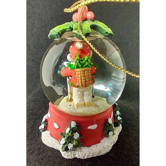 Snow Globe Bear On Skis Basket w/Trees Cardinal on Hat* New In Box * - Picture 4 of 7